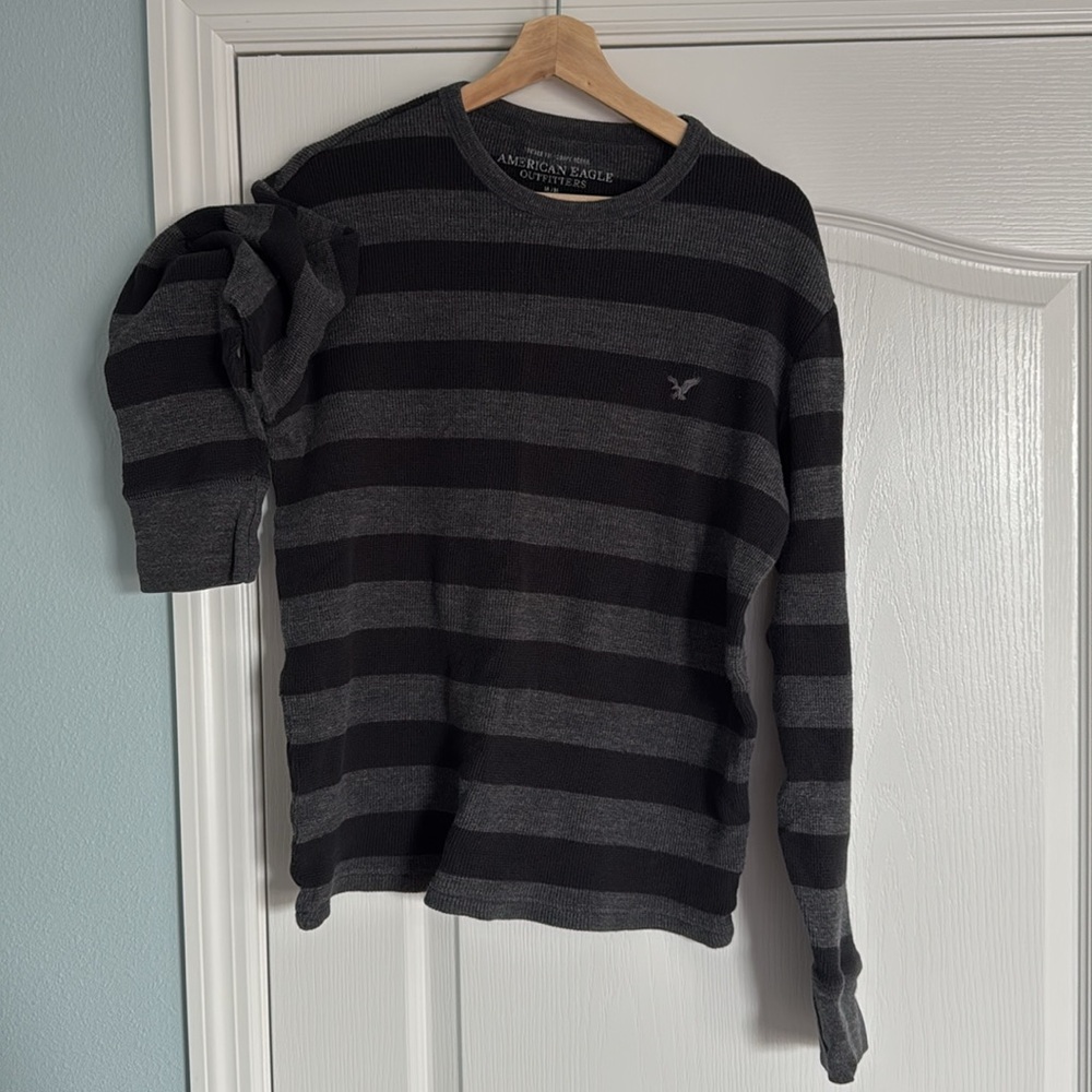 American Eagle Men’s Long Sleeve Medium Sweater
